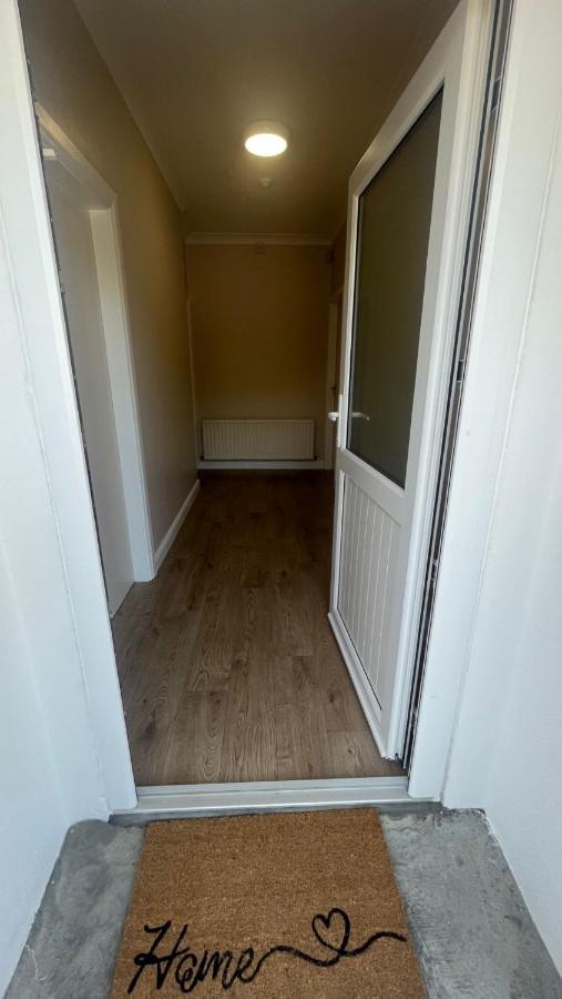 Yeats Lodge Self Catering Apartment And Bar Γκάλγουεϊ Εξωτερικό φωτογραφία