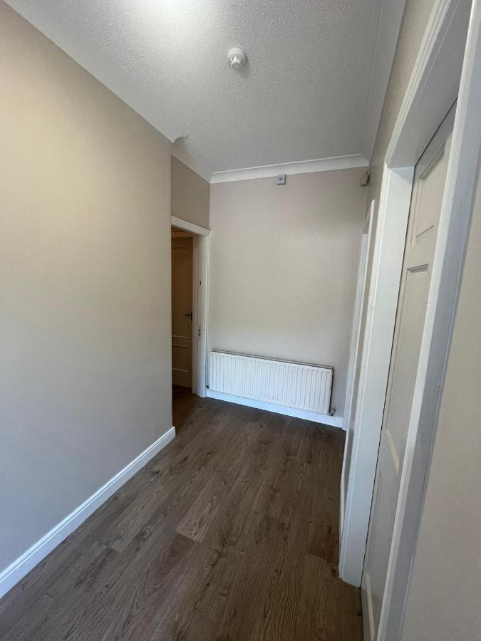 Yeats Lodge Self Catering Apartment And Bar Γκάλγουεϊ Εξωτερικό φωτογραφία