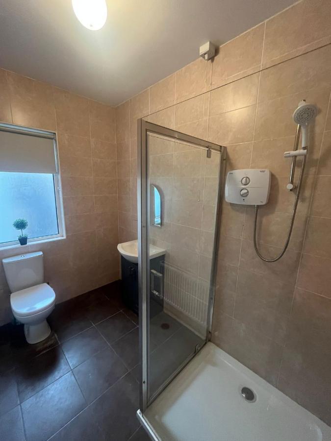 Yeats Lodge Self Catering Apartment And Bar Γκάλγουεϊ Εξωτερικό φωτογραφία