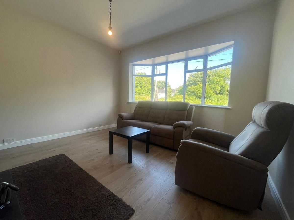 Yeats Lodge Self Catering Apartment And Bar Γκάλγουεϊ Εξωτερικό φωτογραφία