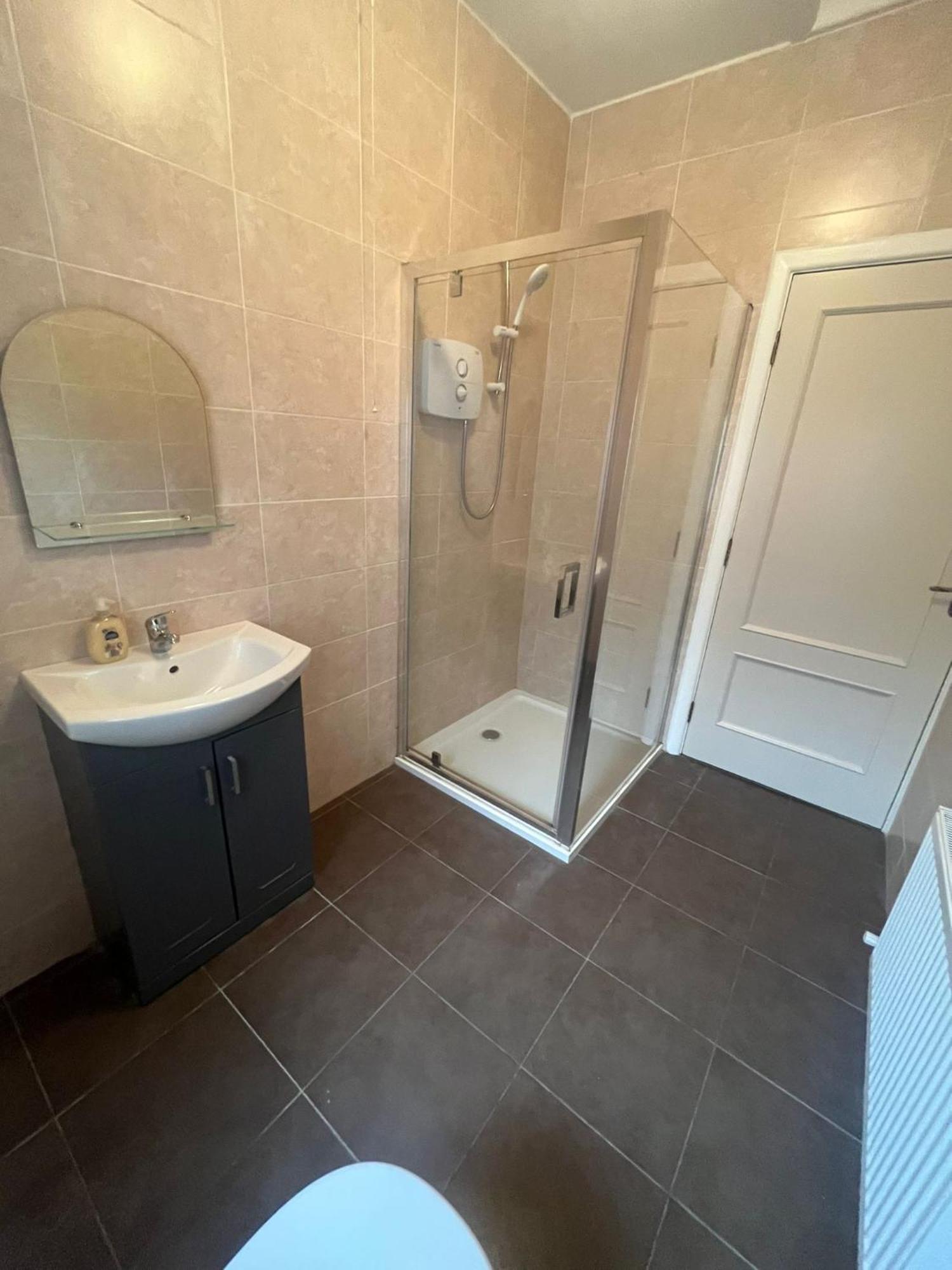 Yeats Lodge Self Catering Apartment And Bar Γκάλγουεϊ Εξωτερικό φωτογραφία